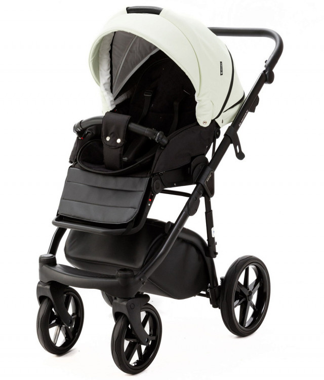 Детская коляска Adamex Nola Deluxe 2 в 1 N-SD104 (КРЕМОВАЯ КОЖА + ЧЕРН.КОЖА) Детская коляска Adamex Nola Deluxe 2 в 1 N-SD104 (КРЕМОВАЯ КОЖА + ЧЕРН.КОЖА)