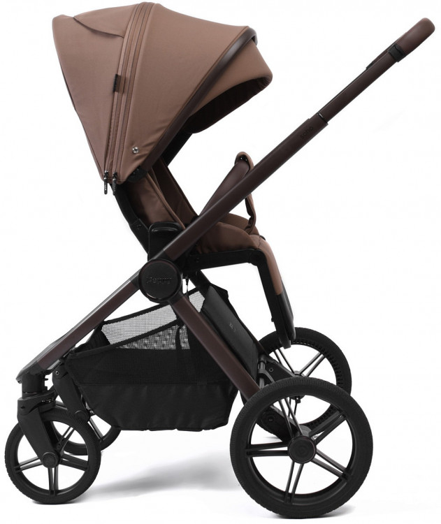 Детская коляска Peppy Soho 3 в 1 с автокреслом Jovikids Aria Black Cappuccino (капучино) рама шоколад Детская коляска Peppy Soho 3 в 1 с автокреслом Jovikids Aria Black Cappuccino (капучино) рама шоколад