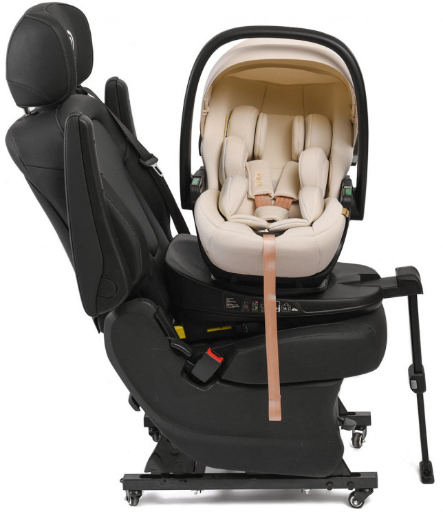 Детская коляска Peppy Monaco Thermo 4 в 1 с автокреслом Verona Beige и базой Beige (молочный), рама серо-коричневая Детская коляска Peppy Monaco Thermo 4 в 1 с автокреслом Verona Beige и базой Beige (молочный), рама серо-коричневая