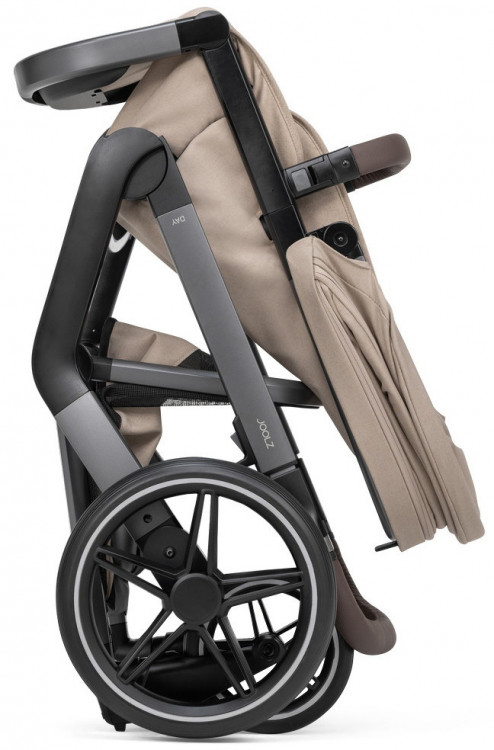 Детская коляска 4 в 1 Joolz Day 5 и автокресло Baby-Safe Core Space Black и база Baby-Safe Core Sandy Taupe